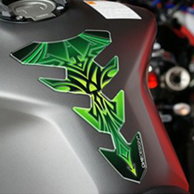 Protège réservoir moto PRINT TRIBAL Vert